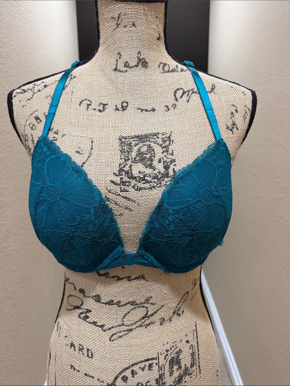 Victoria's Secret Teal Lace Plunge Bra